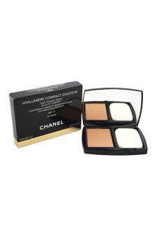 W-Mak-vitalumiere-compact-douceur-lightweight-compact-makeup-spf-10---#-50-beige-by-chanel 0.43 oz 